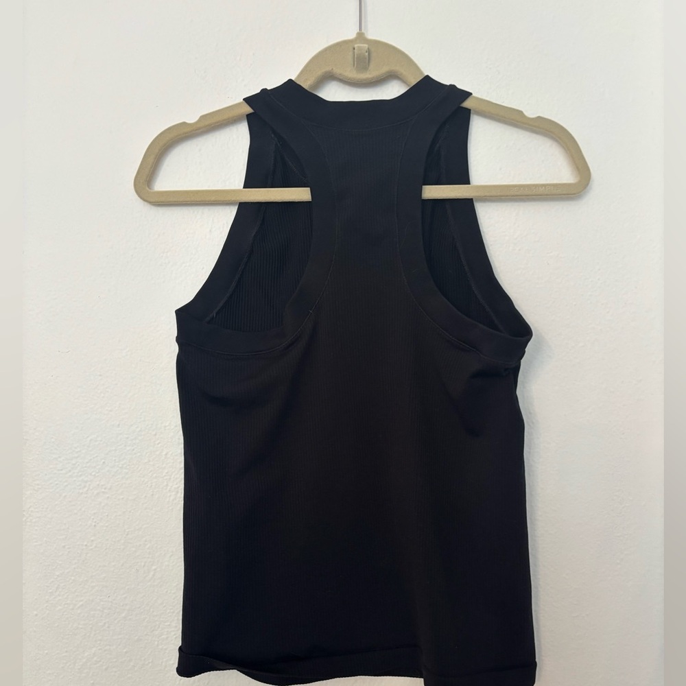Black ribbed racerback tank - Picture 3 of 3